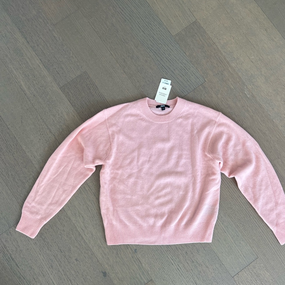 UNIQLO Premium lambwool crewneck